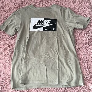 olive green nike tee